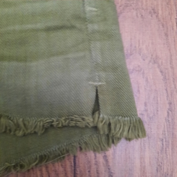 Citizens of Humanity Frayed Green Denim Shorts - Picture 12 of 12